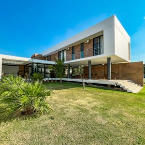 La Hacienda Del Urubo - Casa De Lujo