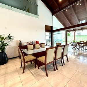 Casa En Alquiler - La Hacienda Del Urubo