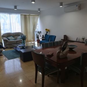 Amplísimo Departamento De 4 Dormitorios Y Tres Baños En Las Palmas