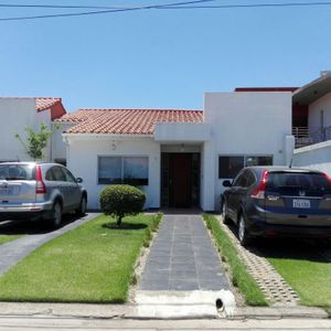 Casa En Venta Cond. Prado Norte.
