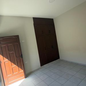 Casa Semi-independiente En Alquiler – Equipetrol 