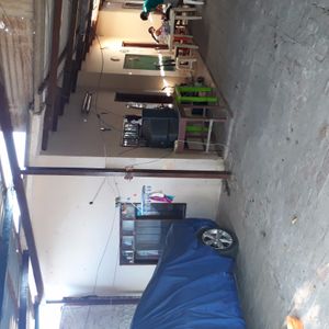 Amplia Casa En Venta Zona Villa 1° De Mayo