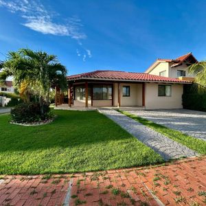  ¡elegancia Y Confort En Una Casa Totalmente Remodelada! 