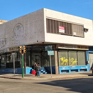 Local Comercial Con Deposito En El Centro De Montevideo, Cerro Largo Y Ejido