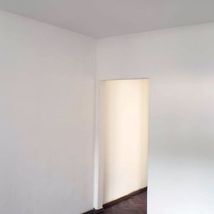 Buen Apartamento De 2 Dormitorios A La Venta En Pocitos