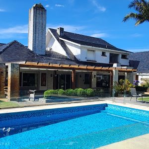 Importante Casa A La Venta En Carrasco Sur