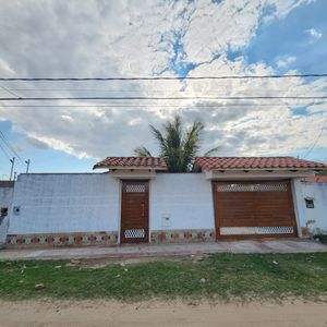 Casa En Venta 135.000 Barrio Magisterio
