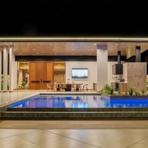 Casa De Lujo A Estrenar En El Urubó — Privacidad Total (fuera De Condominio)