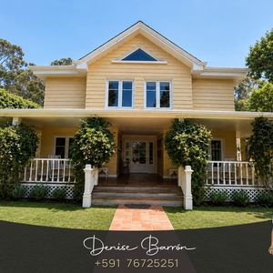 Cota Cota, Casa 5d En Venta Con Bellos Jardines