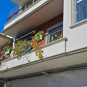 Apartamento Luminoso, 2 Dorm. Con Balcón Al Frente. Excelente Estado.
