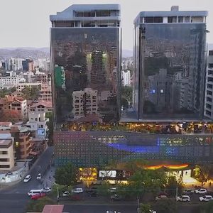 Oficina Lujo Paseo Aranjuez 83 M2 Baño Cocina P-10 Vista Fantástica Propietario