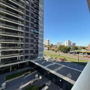 Oportunidad !! Apartamento De 1 Dormitorio Con Garage