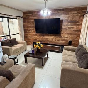 Casa Amoblada En Alquiler En Av. Paragua