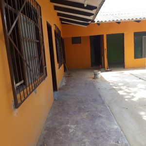 Cas En Venta Ubicada En Valle Sanchez