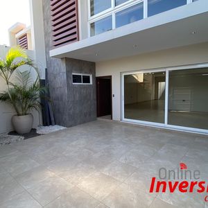 Casa De Lujo A Estrenar En Venta 