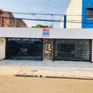Casa Comercial Sobre Av. Melchor Pinto, Centro Con Buen Retorno De Alquileres