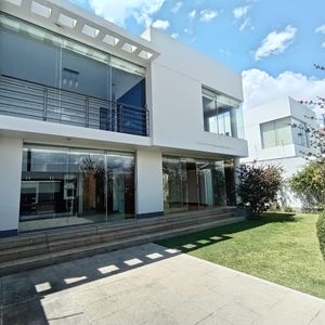 Bs.15.000- Alquiler Bella Casa 3d  Achumani