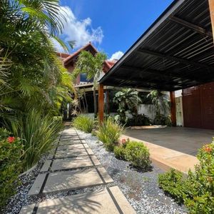 Casa De Lujo En Venta, Zona Norte, Condominio Villa Ada.