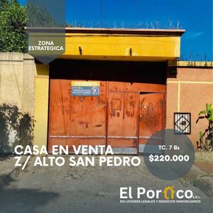 Casa En Venta En Zona Altamente Comercial