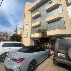 Oficina Remodelada Av Busch Entre 1er Y 2do