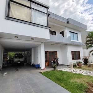 Casa En Venta Av Santos Dumont 4to Anillo