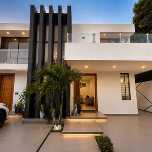 Casa De Lujo En Venta Zona Norte