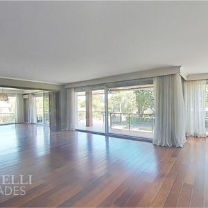 Alquiler De Apto. De 250 M2 En Carrasco.