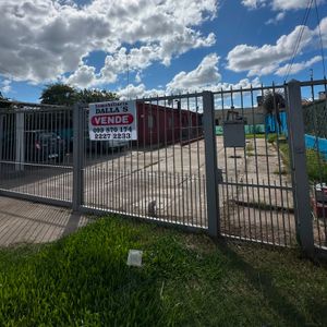 Vende Casa Y 2 Apartamentos En Un Padrón. 