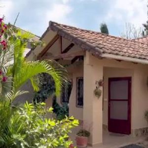 En Venta Cabaña Familiar En Samaipata