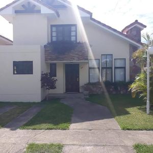 Casa En Alquiler