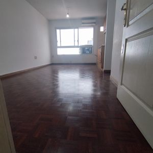 Alquiler Apartamento 1 Dormitorio + Vestidor A Metros Del Mar Y Wtc