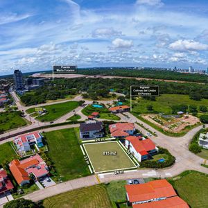 Terreno En Venta - Colinas Del Urubó El Paraíso