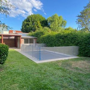 Carrasco Country. 2 Dorm. Piscina. Seguridad.