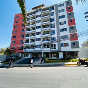 Departamento En Alquiler- 3 Habitaciones- U. Catolica