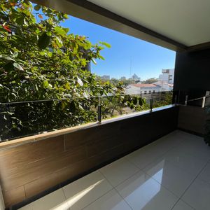 Departamento En Alquiler De 3 Dormitorios - Sky Collection