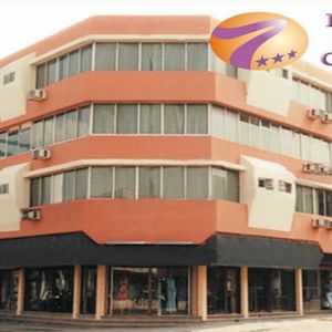 Excelente Oportunidad De Negocio...en Venta Hotel En Zona Comercial!!