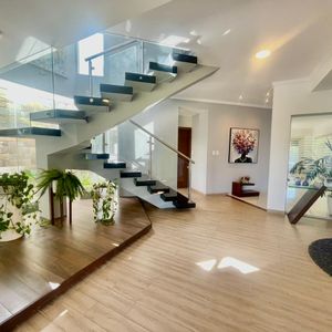 Casa En Alquiler De 4 Dormitorios En Cond. Colinas Del Urubo 1