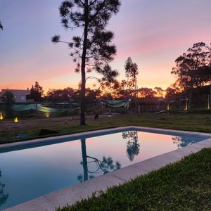 Moderna Casa Con Piscina Pileta Gran Patio Cercado En Excelente Barrio