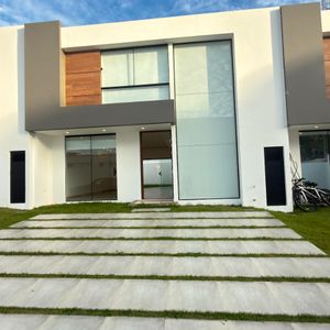 Casa En Venta En Urubó – Villa Bonita 
