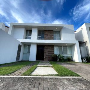 Casa En Venta En Zona Norte