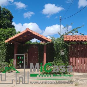 Amplia Casa A 150 M2 Del Km 13 De La Carretera A Camiri