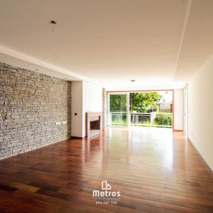  Amplio Apartamento En Carrasco - Parrillero + Estufa A Leña - 2 Garajes