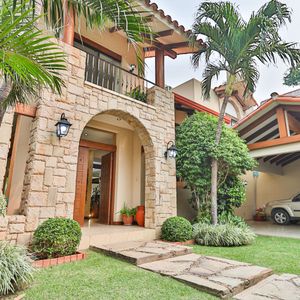 Casa De Lujo En Venta- Las Palmas Cerca Del Contry Club