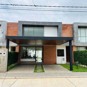 Casa En Venta  T/C Flexible