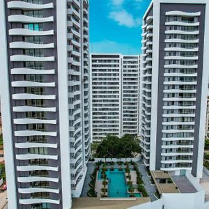 Departamento En Alquiler En Macororó 13-14