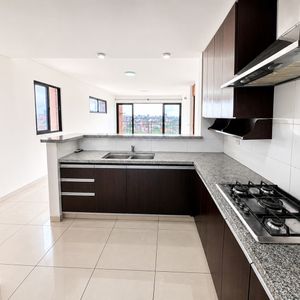  Departamento En Venta De 2 Dormitorios Con Parqueo