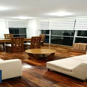 Departamento En Alquiler  Semi Amoblado En Calacoto Con Terraza Privada