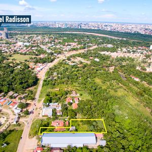 Terreno En Venta En El Urubó Sobre Av. Principal