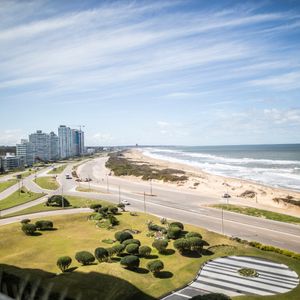 Exelente Apto. En Venta Frente Al Mar Parada 5 De La Brava