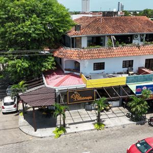 Casa En Esquina Sobre Avenida Radial 17 Y Medio En Venta